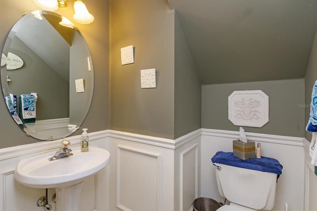 For Sale: $579,900 (3 beds, 2 baths, 2153 Square Feet)