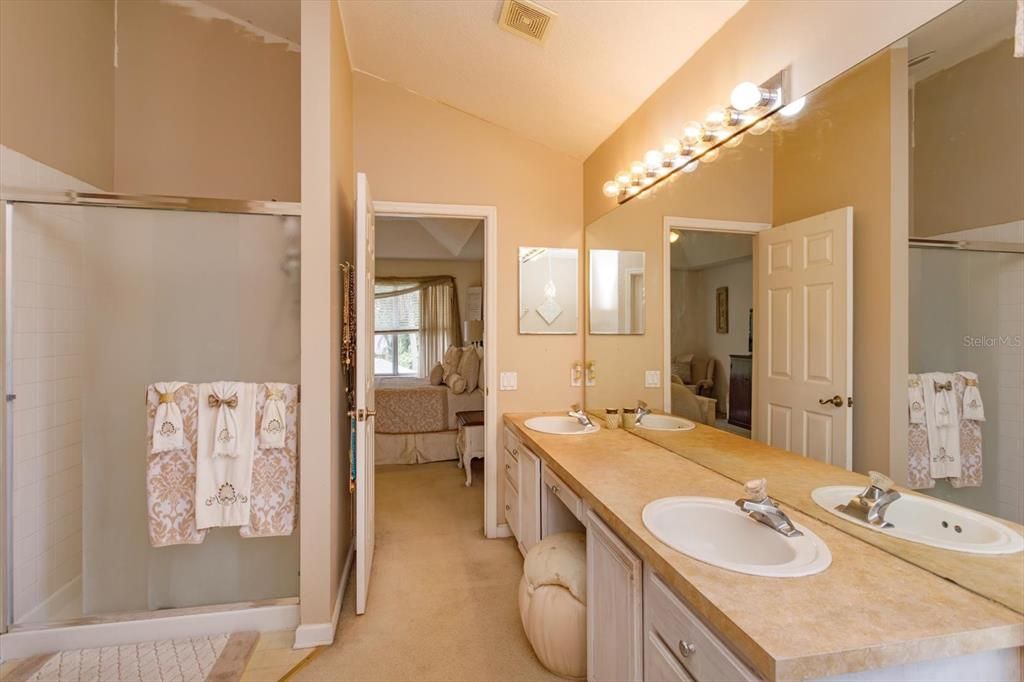 For Sale: $579,900 (3 beds, 2 baths, 2153 Square Feet)