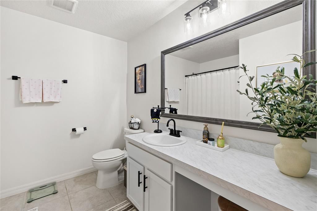 En Venta: $395,900 (4 camas, 2 baños, 2170 Pies cuadrados)