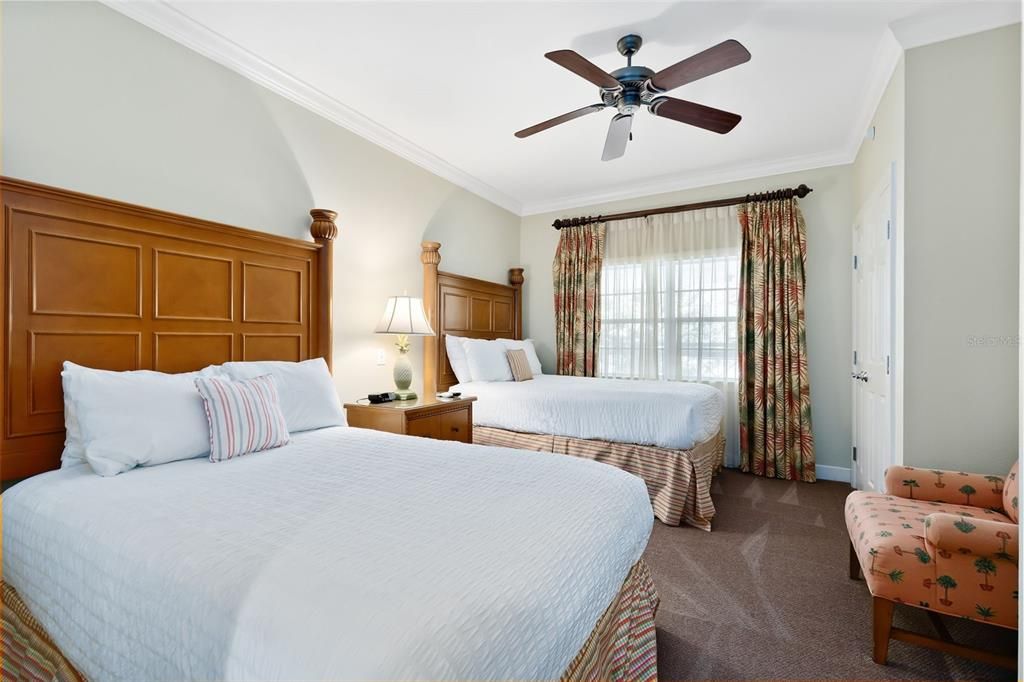 For Sale: $389,000 (3 beds, 3 baths, 1686 Square Feet)