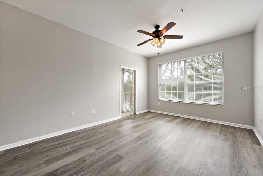 For Sale: $254,900 (3 beds, 2 baths, 1408 Square Feet)