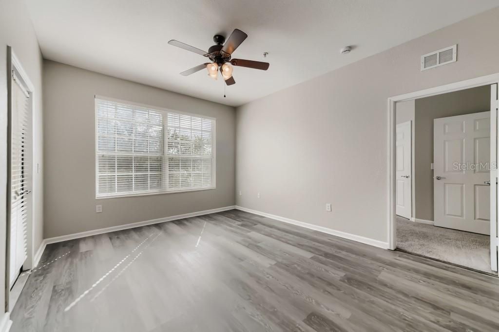 For Sale: $254,900 (3 beds, 2 baths, 1408 Square Feet)