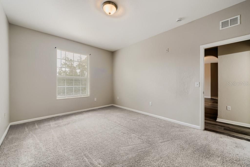 For Sale: $254,900 (3 beds, 2 baths, 1408 Square Feet)