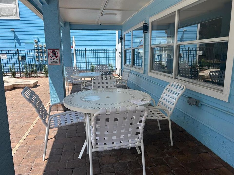 For Sale: $185,000 (3 beds, 2 baths, 1287 Square Feet)
