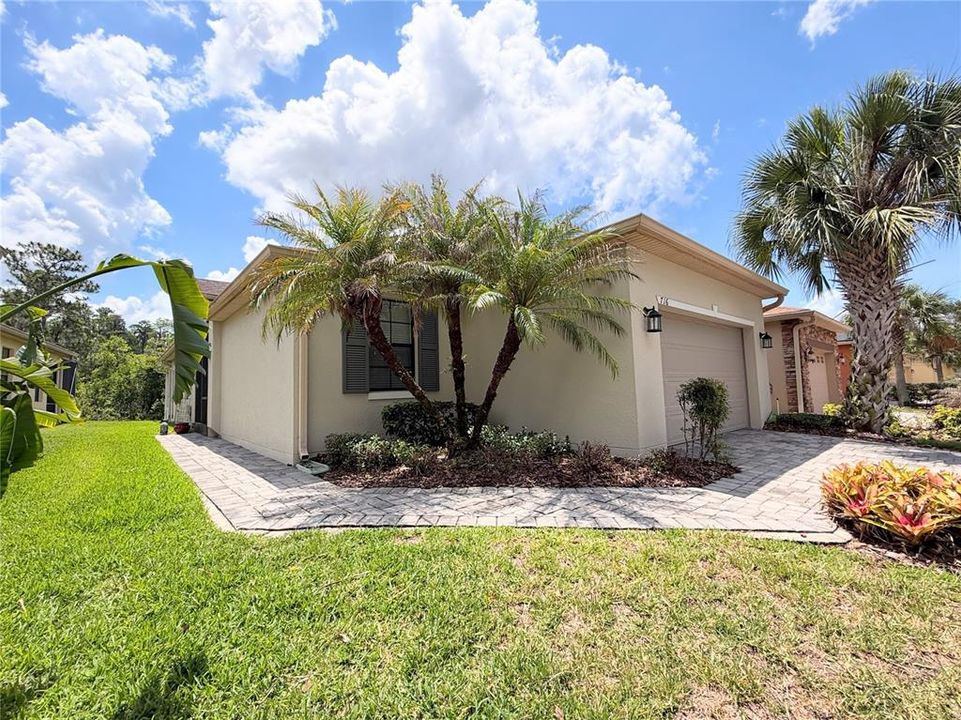 For Sale: $225,000 (2 beds, 2 baths, 1278 Square Feet)