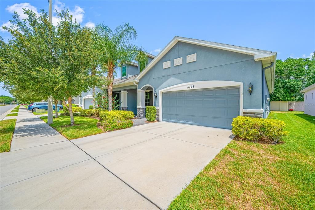 For Sale: $380,000 (2 beds, 2 baths, 1781 Square Feet)