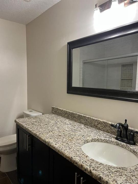 For Rent: $2,100 (3 beds, 2 baths, 1409 Square Feet)