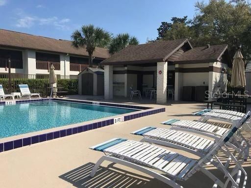 For Rent: $2,100 (3 beds, 2 baths, 1409 Square Feet)