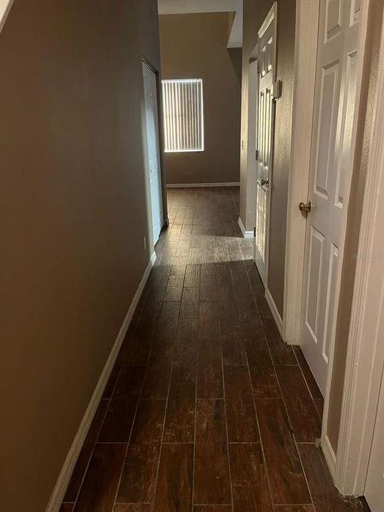 For Rent: $2,100 (3 beds, 2 baths, 1409 Square Feet)