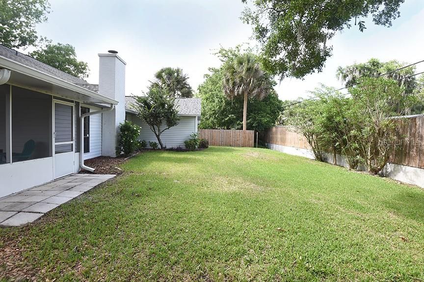 For Sale: $350,000 (4 beds, 3 baths, 2180 Square Feet)