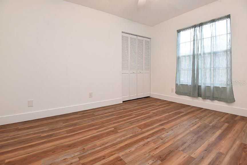 For Sale: $350,000 (4 beds, 3 baths, 2180 Square Feet)