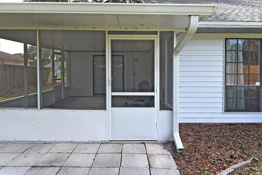 For Sale: $350,000 (4 beds, 3 baths, 2180 Square Feet)