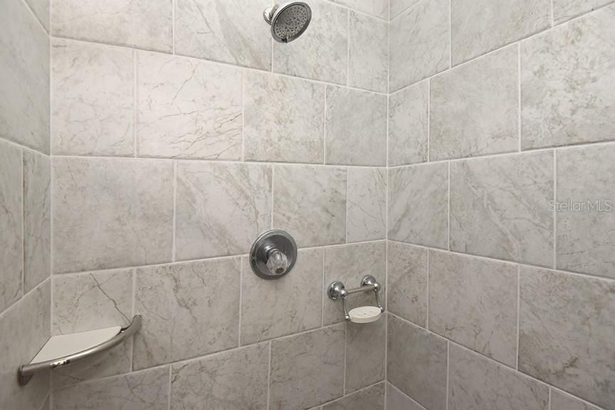 For Sale: $350,000 (4 beds, 3 baths, 2180 Square Feet)