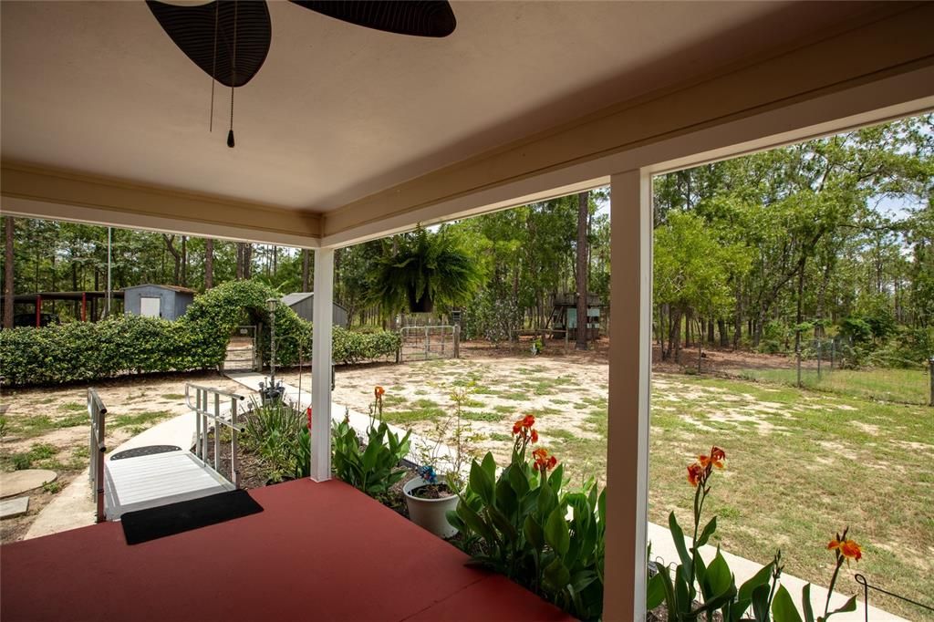 En Venta: $430,000 (3 camas, 2 baños, 1992 Pies cuadrados)