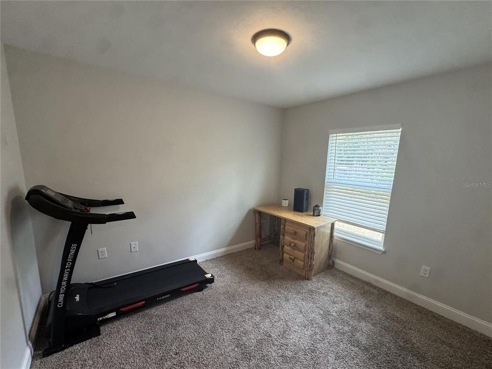 For Sale: $319,900 (3 beds, 2 baths, 1402 Square Feet)