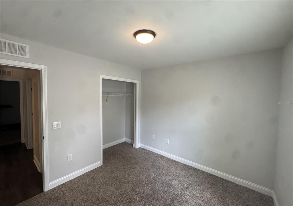 For Sale: $319,900 (3 beds, 2 baths, 1402 Square Feet)