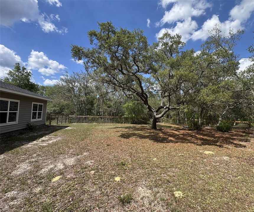 For Sale: $319,900 (3 beds, 2 baths, 1402 Square Feet)