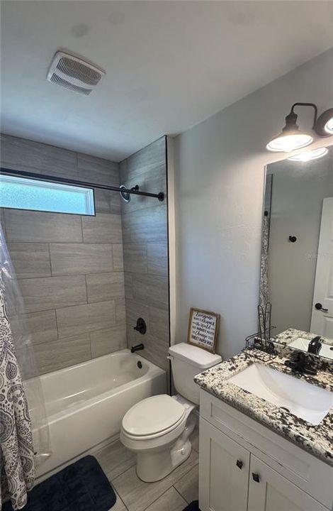 For Sale: $319,900 (3 beds, 2 baths, 1402 Square Feet)
