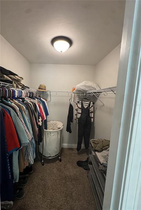 For Sale: $319,900 (3 beds, 2 baths, 1402 Square Feet)