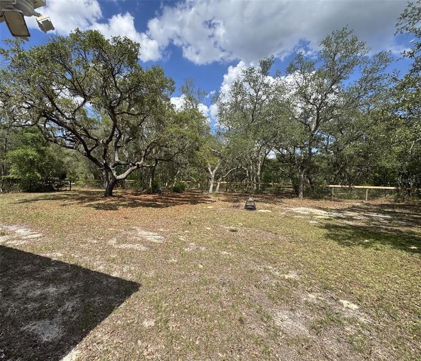 For Sale: $319,900 (3 beds, 2 baths, 1402 Square Feet)