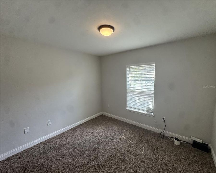 For Sale: $319,900 (3 beds, 2 baths, 1402 Square Feet)