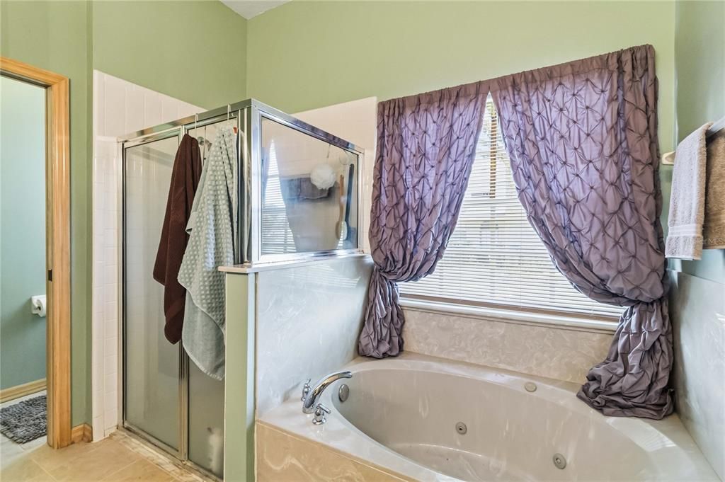 Active With Contract: $474,900 (4 beds, 3 baths, 2444 Square Feet)
