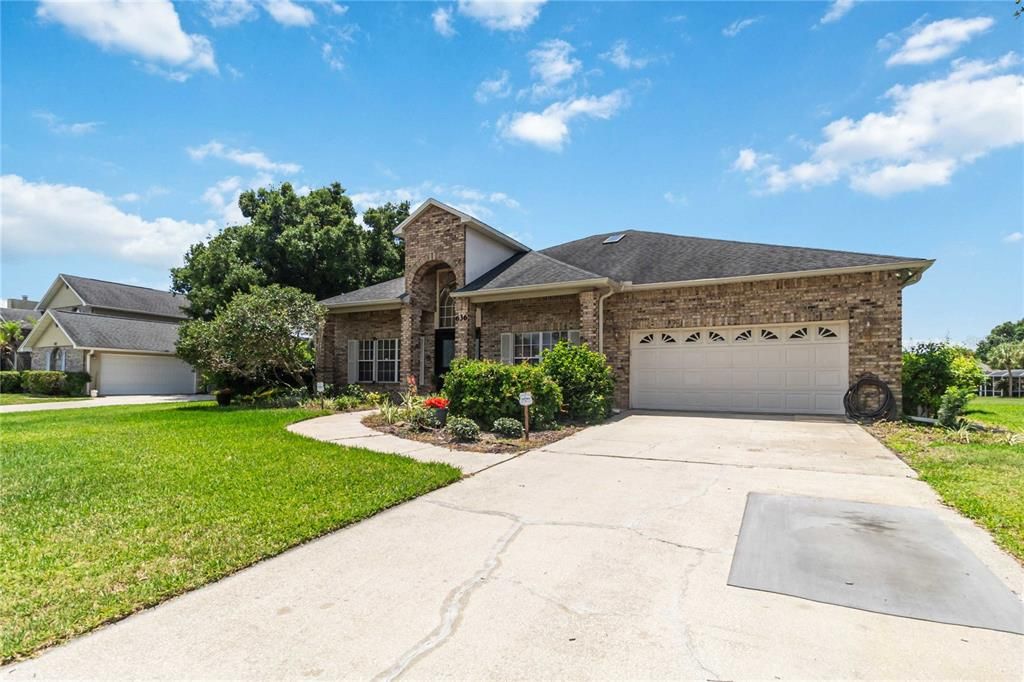 Active With Contract: $474,900 (4 beds, 3 baths, 2444 Square Feet)