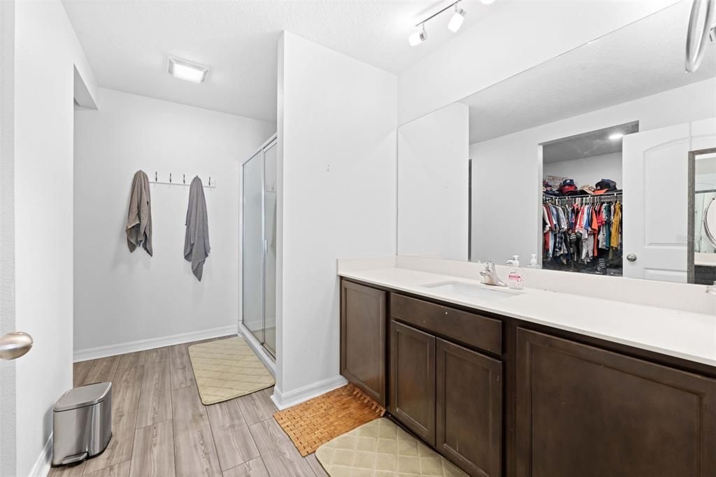 For Sale: $294,900 (3 beds, 2 baths, 1459 Square Feet)