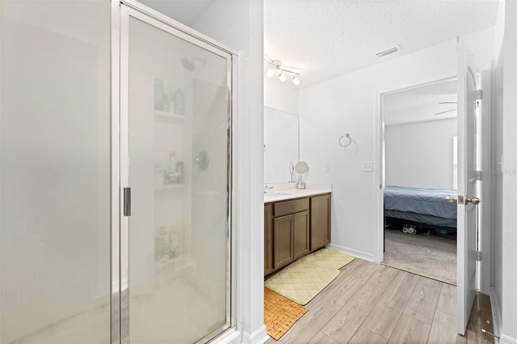 For Sale: $294,900 (3 beds, 2 baths, 1459 Square Feet)
