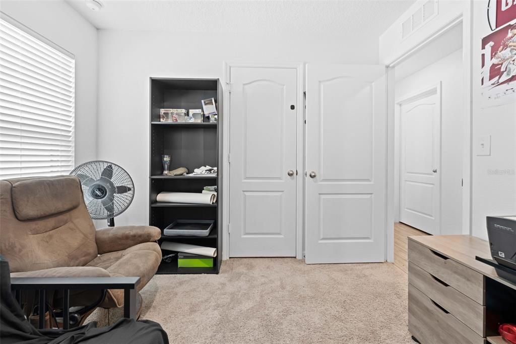 For Sale: $294,900 (3 beds, 2 baths, 1459 Square Feet)