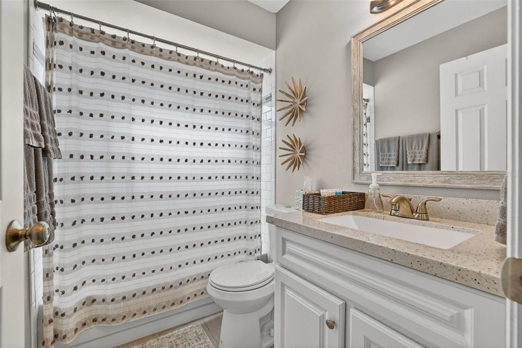 For Sale: $439,900 (3 beds, 2 baths, 1178 Square Feet)