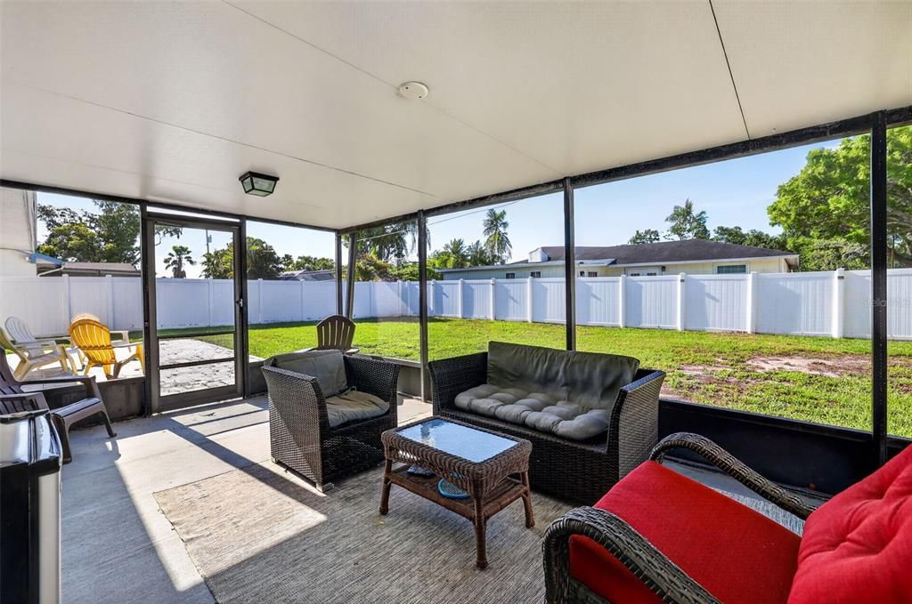 For Sale: $439,900 (3 beds, 2 baths, 1178 Square Feet)