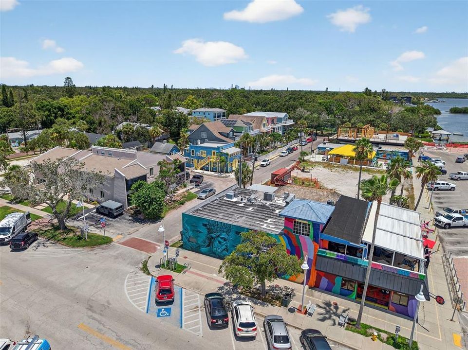 For Sale: $239,000 (2 beds, 2 baths, 1120 Square Feet)