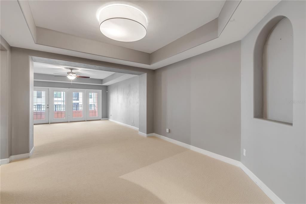 For Sale: $375,000 (3 beds, 3 baths, 1953 Square Feet)