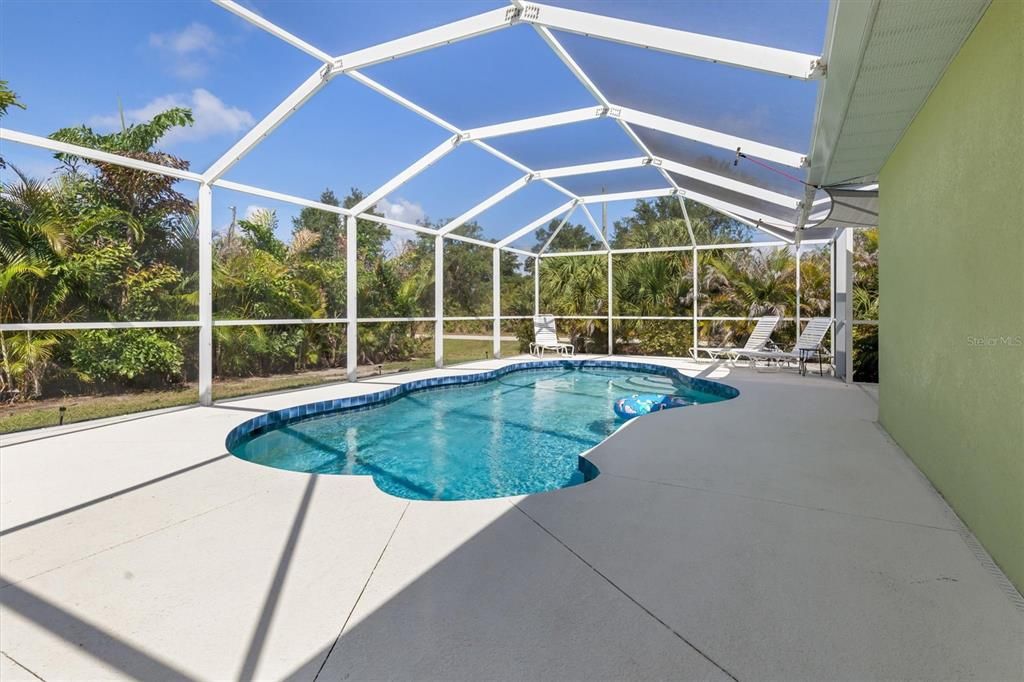 For Sale: $398,500 (3 beds, 2 baths, 1605 Square Feet)