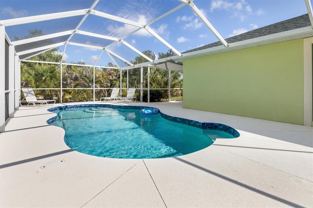 For Sale: $398,500 (3 beds, 2 baths, 1605 Square Feet)