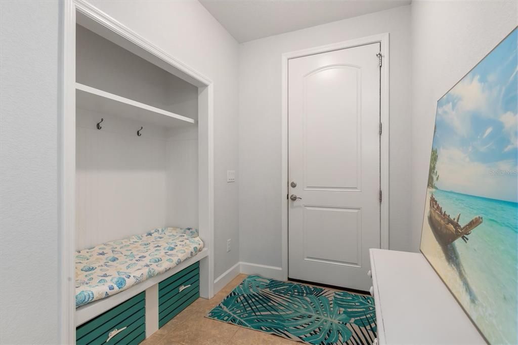 For Sale: $398,500 (3 beds, 2 baths, 1605 Square Feet)