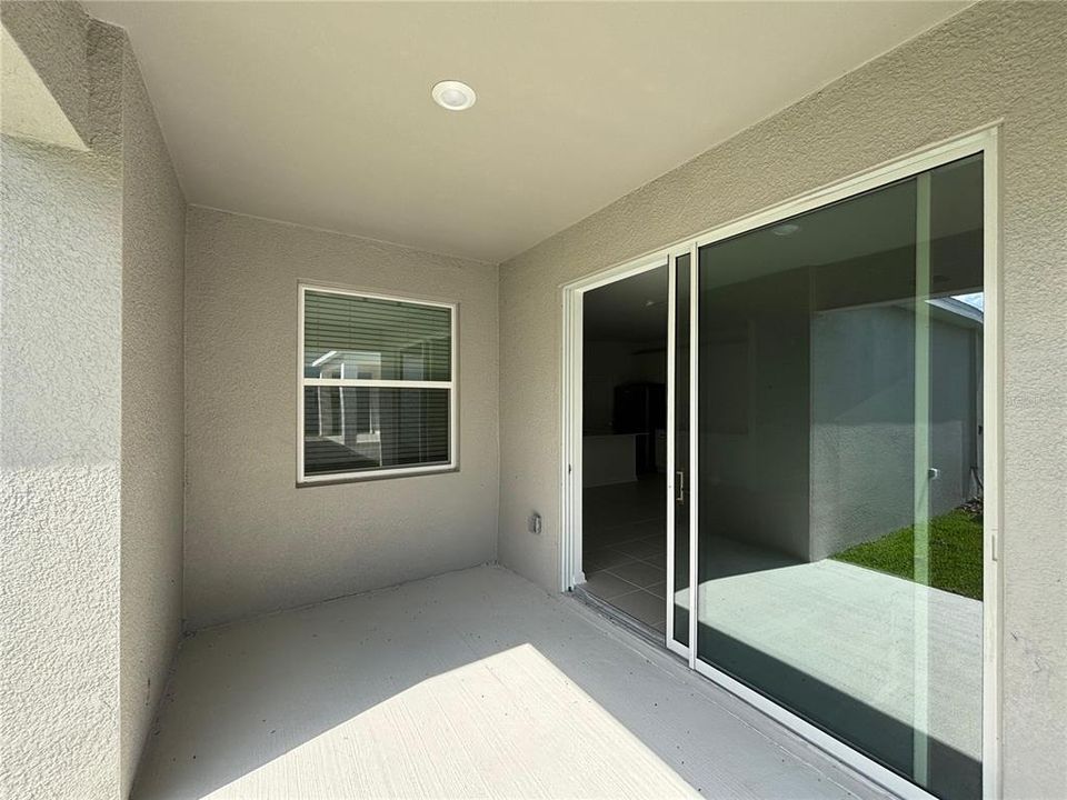 В аренду: $3,400 (6 спален, 3 ванн, 2643 Квадратных фут)