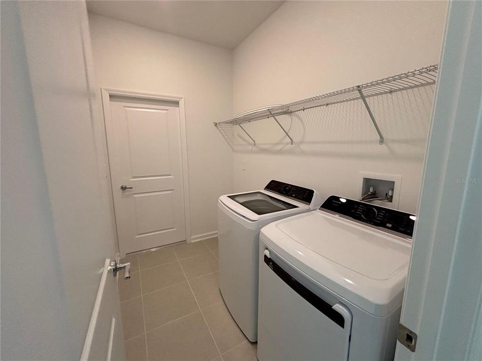 В аренду: $3,400 (6 спален, 3 ванн, 2643 Квадратных фут)