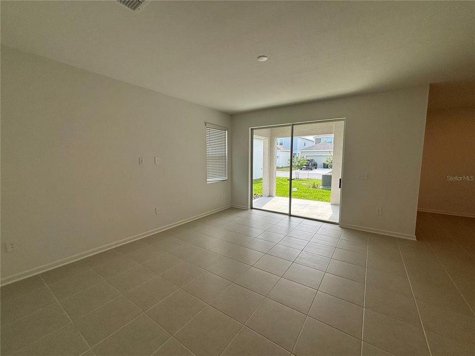 В аренду: $3,400 (6 спален, 3 ванн, 2643 Квадратных фут)