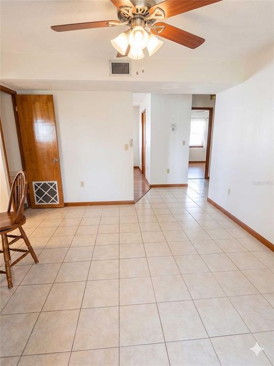 For Sale: $260,000 (3 beds, 2 baths, 1341 Square Feet)