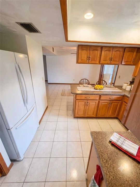 For Sale: $260,000 (3 beds, 2 baths, 1341 Square Feet)