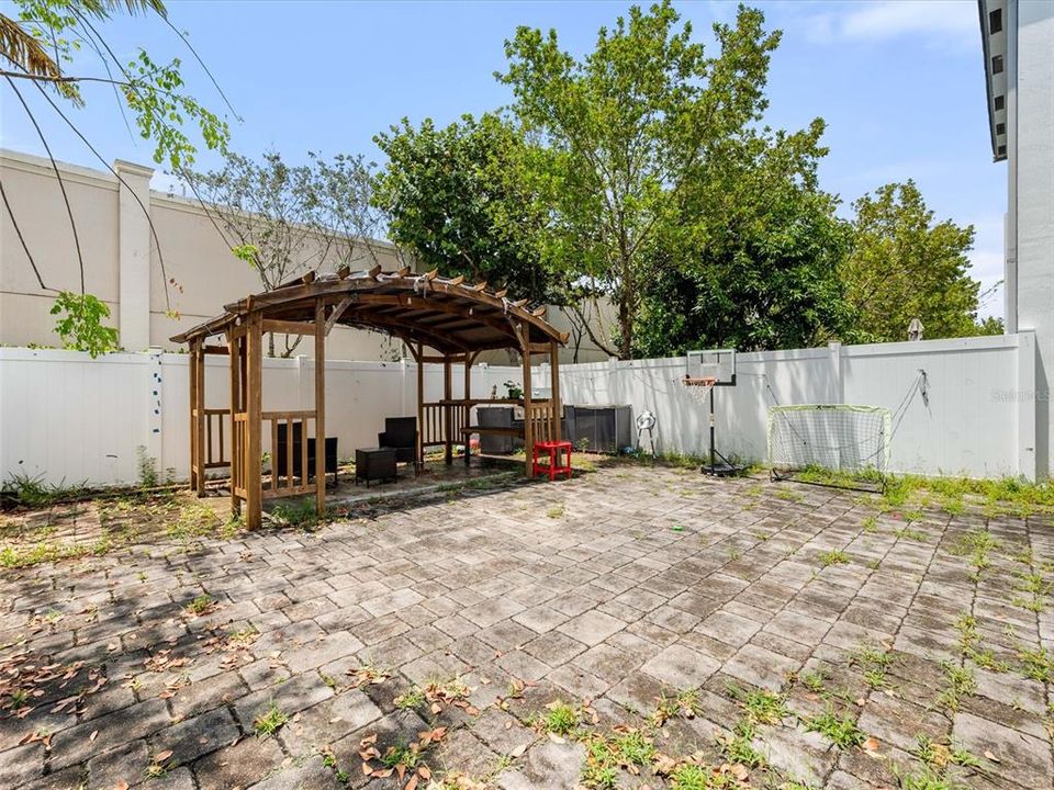 На продажу: $485,000 (3 спален, 2 ванн, 1642 Квадратных фут)