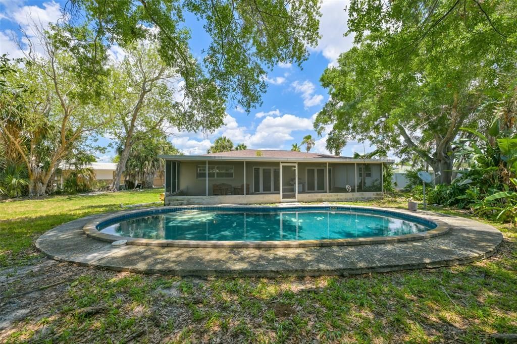 En Venta: $525,000 (4 camas, 3 baños, 2004 Pies cuadrados)