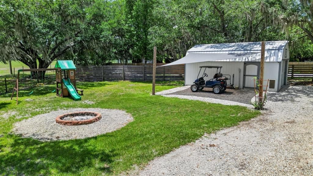 For Sale: $350,000 (3 beds, 2 baths, 1945 Square Feet)