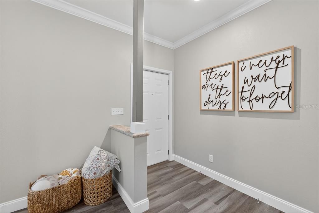 For Sale: $350,000 (3 beds, 2 baths, 1945 Square Feet)