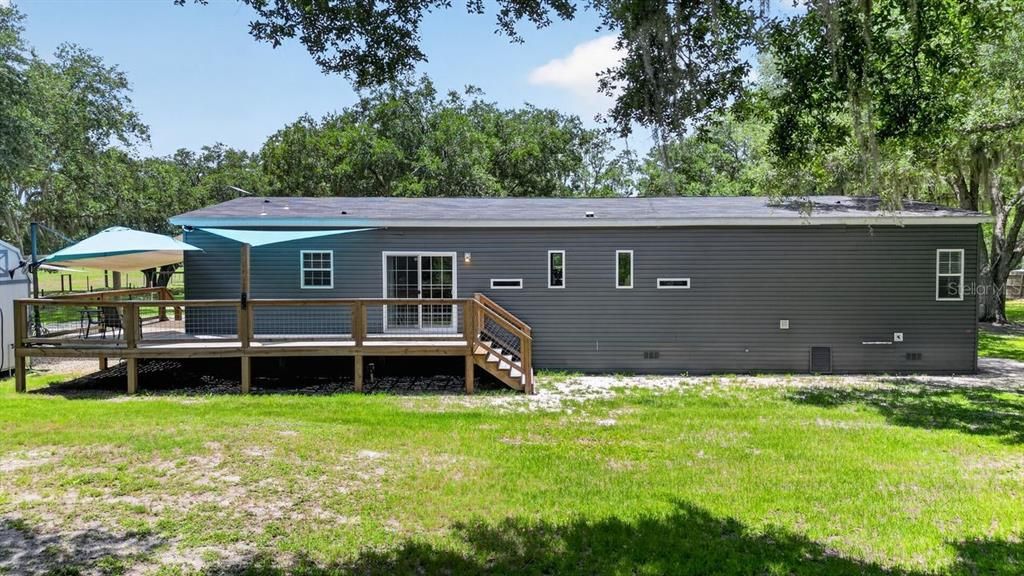 For Sale: $350,000 (3 beds, 2 baths, 1945 Square Feet)