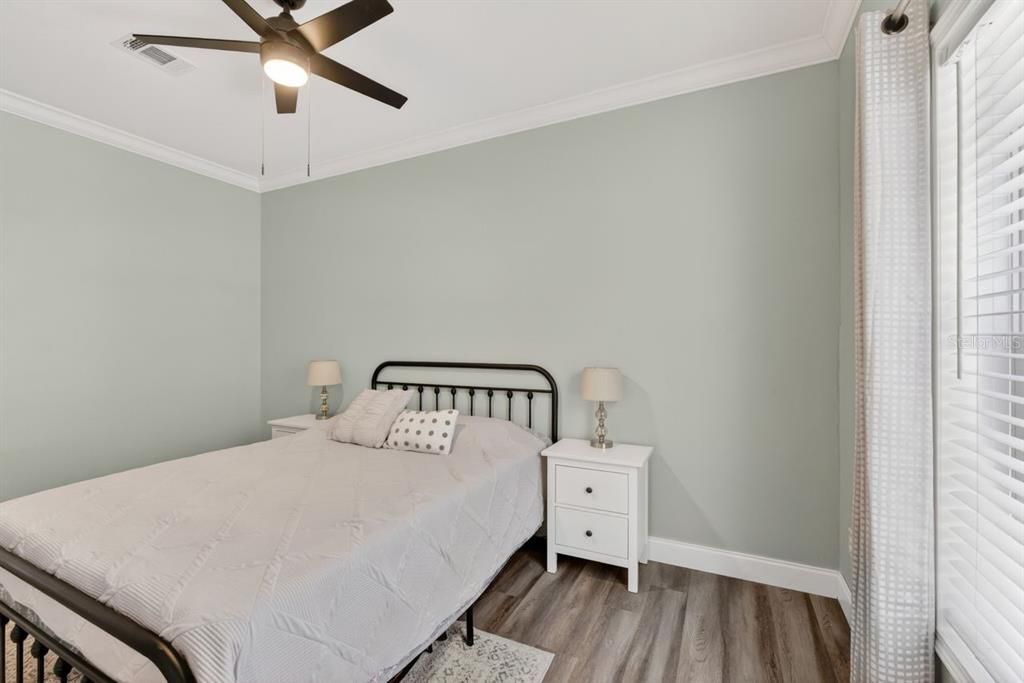 For Sale: $350,000 (3 beds, 2 baths, 1945 Square Feet)