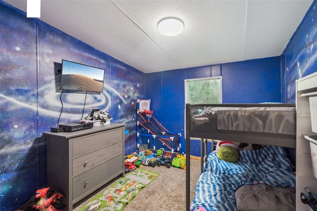 For Sale: $250,000 (3 beds, 2 baths, 1296 Square Feet)