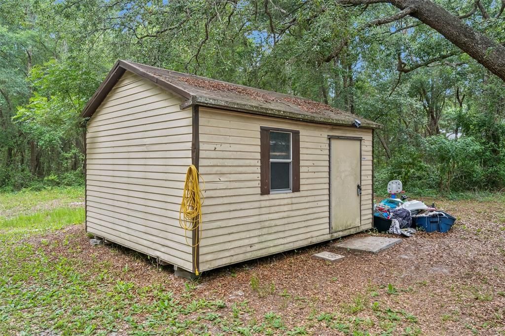 For Sale: $250,000 (3 beds, 2 baths, 1296 Square Feet)